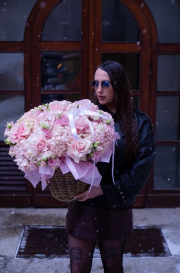 Kosz hortensji, eustomy, róży "francuskiej"